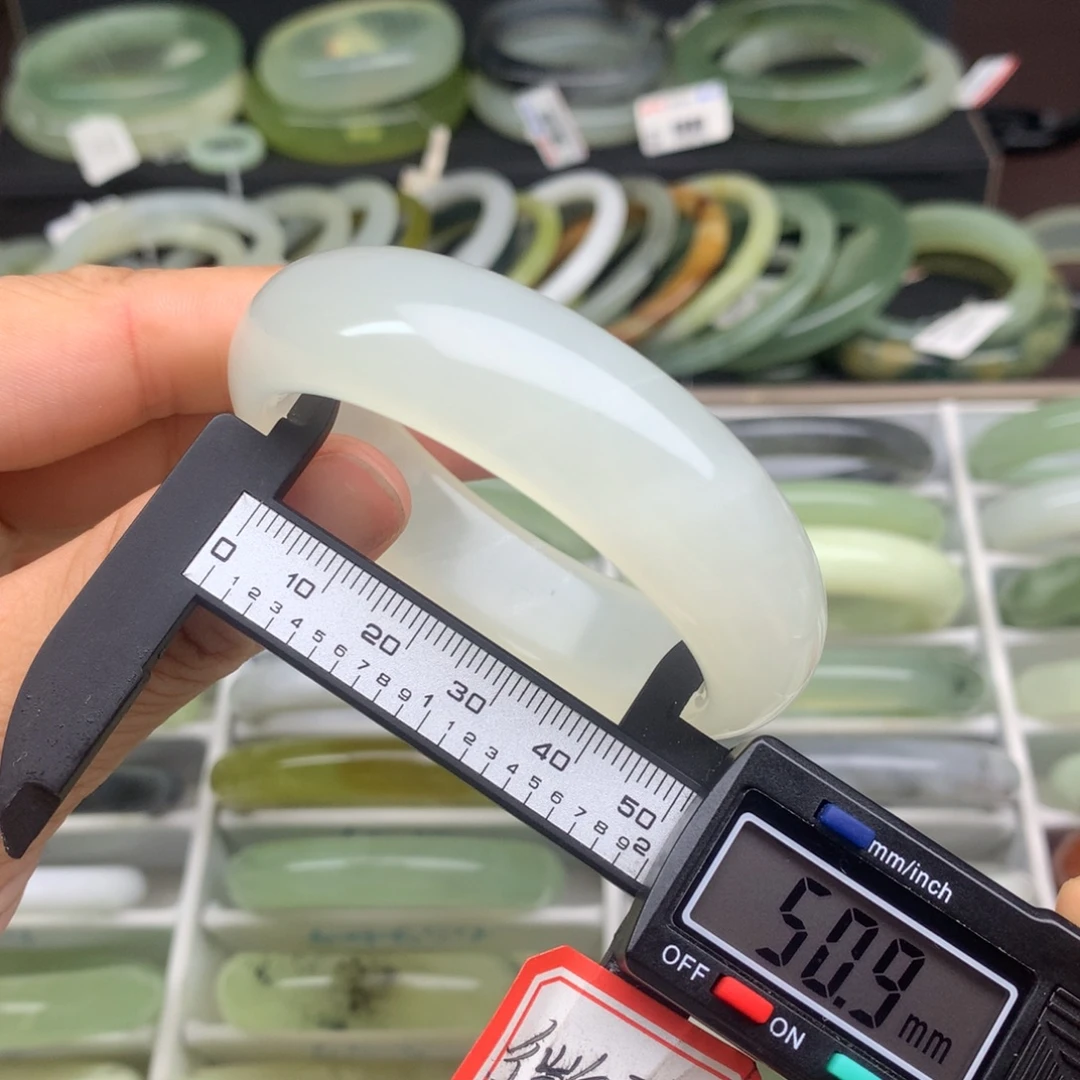 未镶嵌蛇纹石玉手镯658