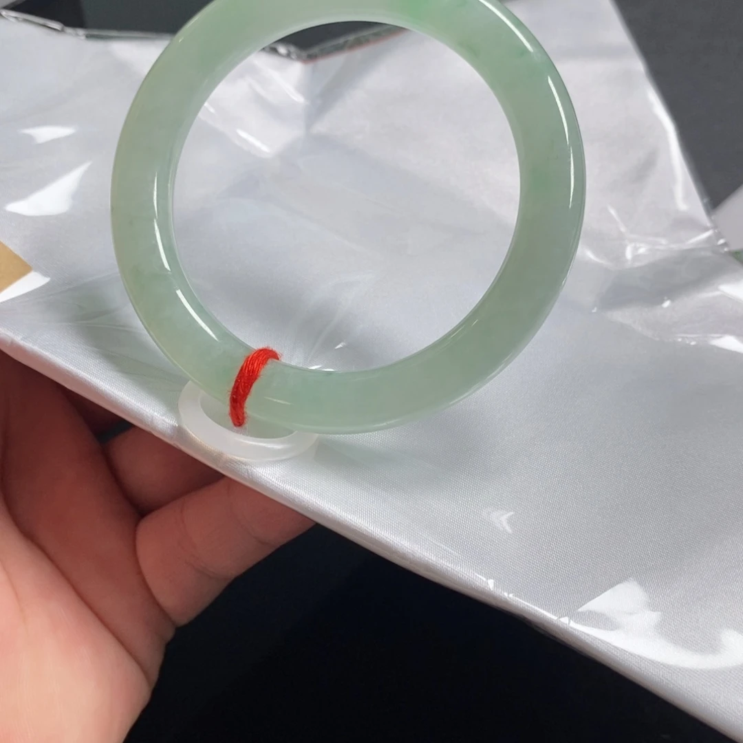 翡翠未镶嵌手镯翡翠手镯