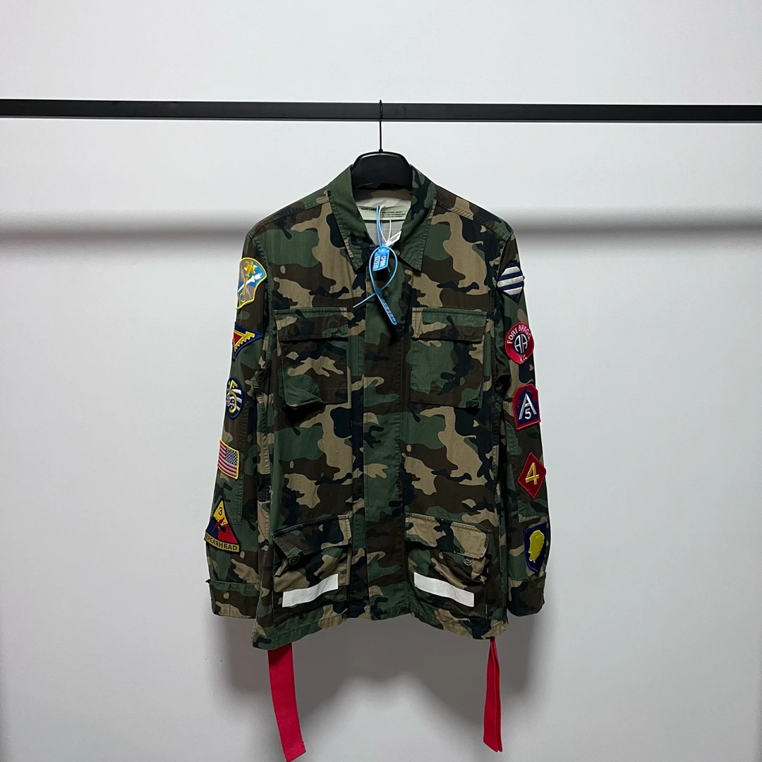 99新 OFF-WHITE 迷彩勋章工装夹克/XS码/95新/公价3880