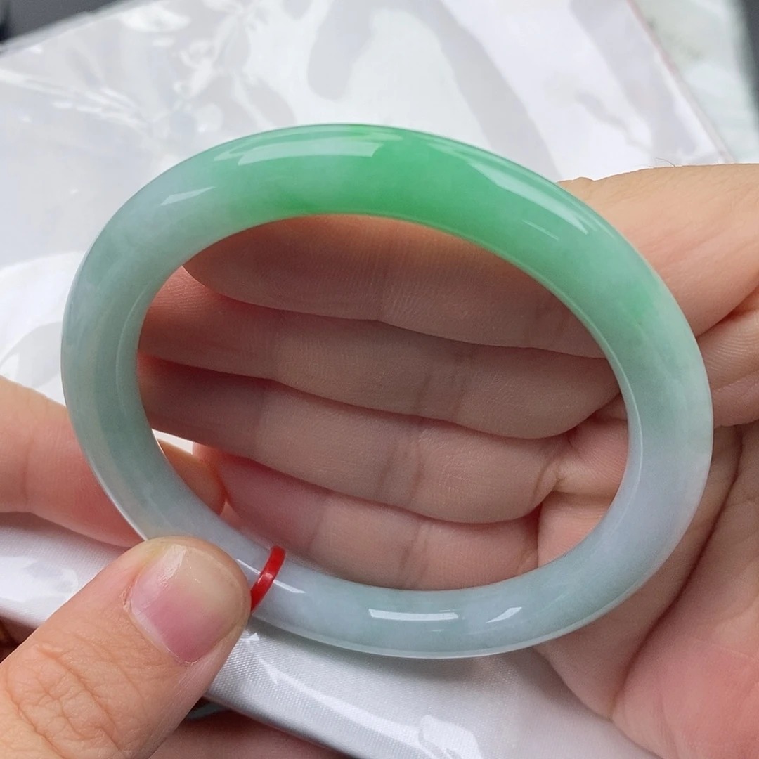 翡翠未镶嵌手镯56圈口