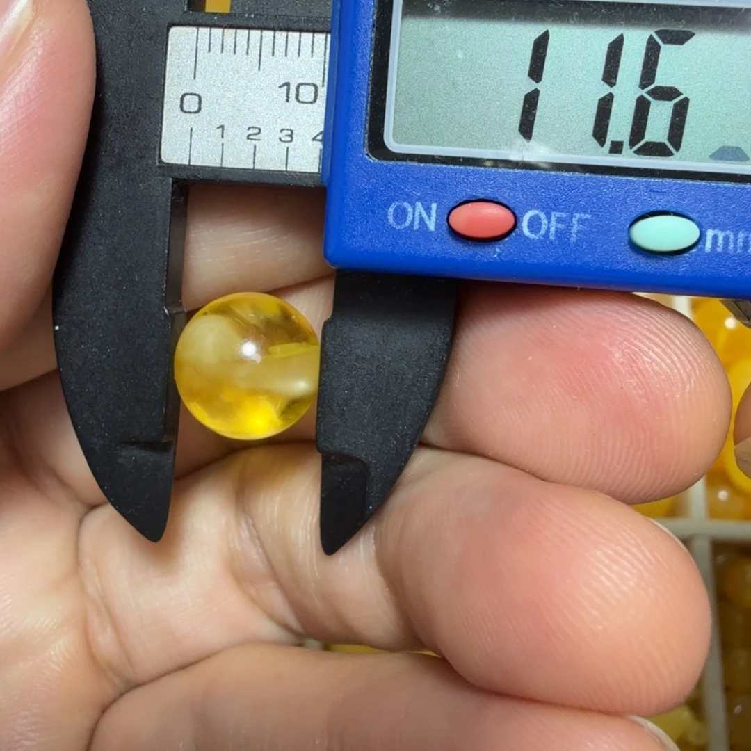 琥珀未镶嵌裸石成品