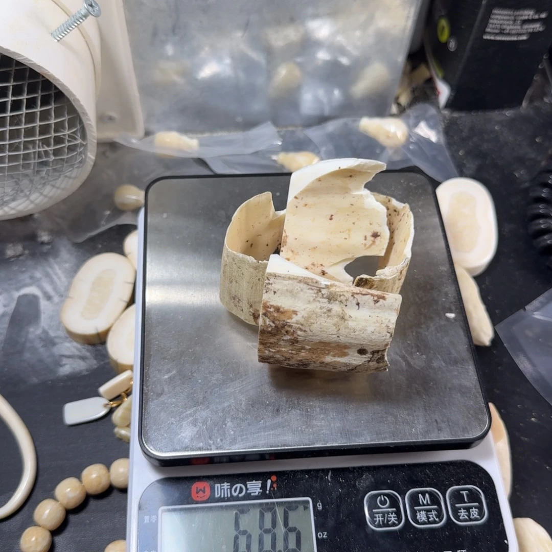 琉璃/树脂/塑料类胖边角料