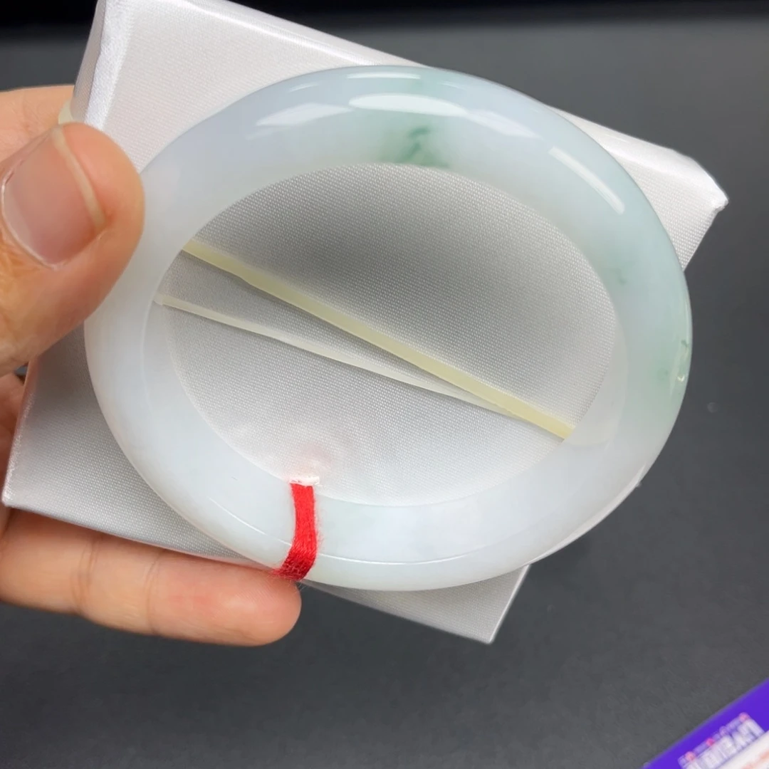 翡翠未镶嵌手镯手镯