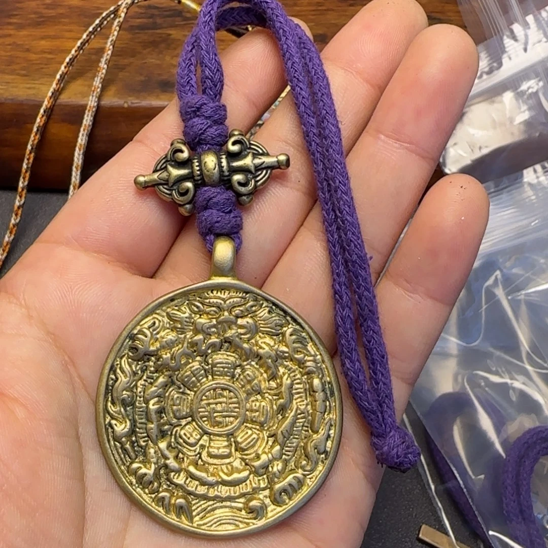 涂***人泥塑藏传牌子…………