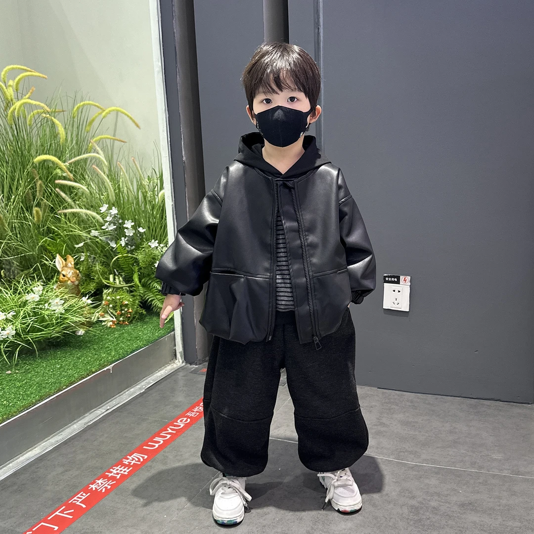 痞帅男童套装春秋2025新款时髦儿童秋冬季男孩宝皮衣卫衣三件套潮