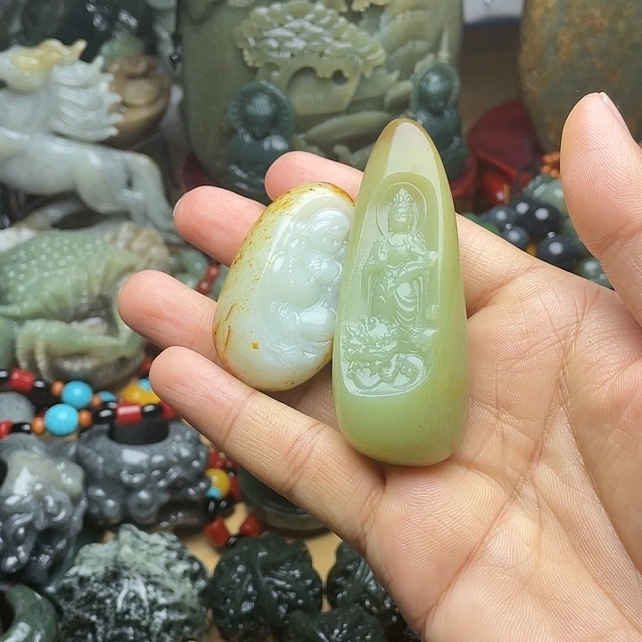 渴***望和田玉未镶嵌挂件