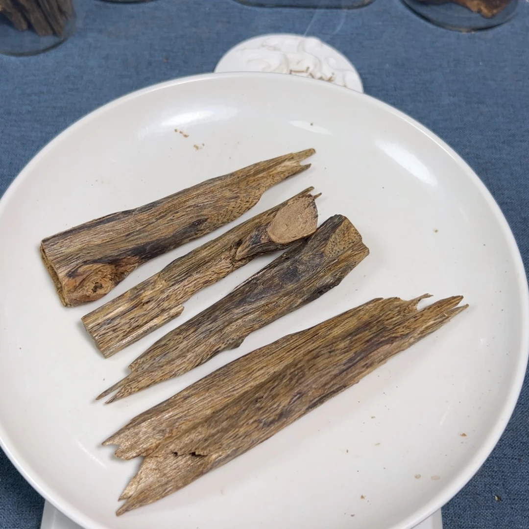 沉香沉香碎屑薄荷绿天然虫漏60.9克