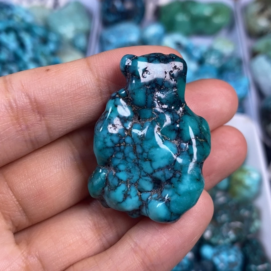 绿松石未镶嵌颈饰