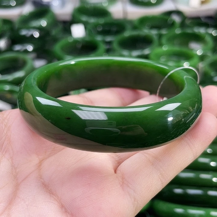 未镶嵌手镯和田玉（碧玉）