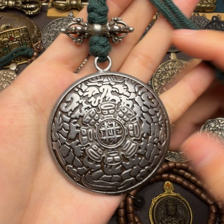 藏传文玩九宫如图