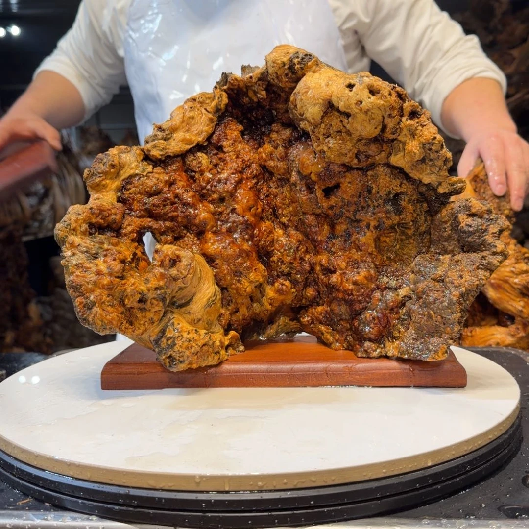 3***冰木王一刀琥珀木摆件103