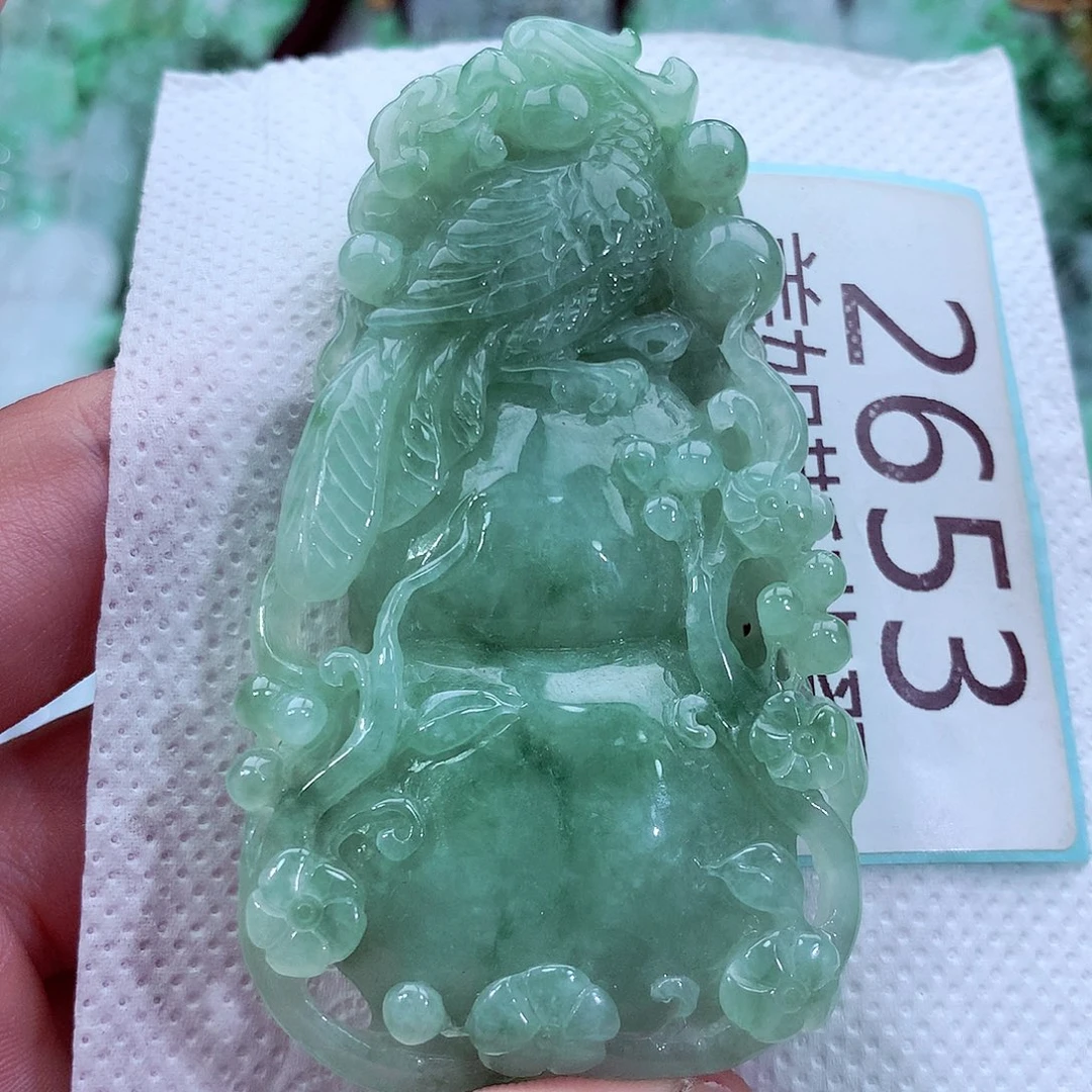 吊坠(不含链)未镶嵌翡翠