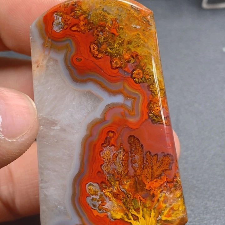 玛瑙/玉髓颈饰未镶嵌太**城