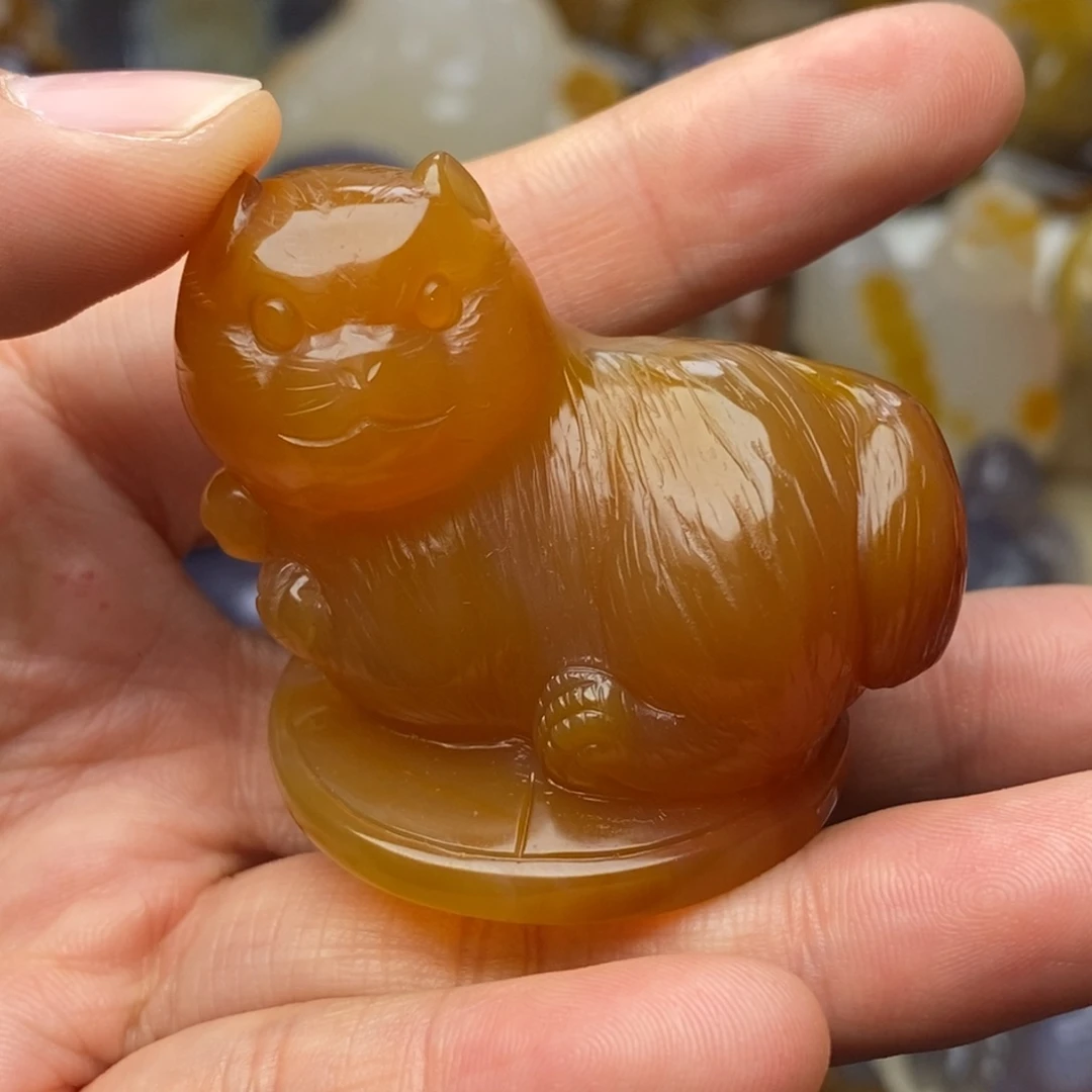 关***冒玛瑙/玉髓未镶嵌手把件