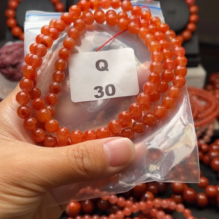 南红玛瑙未镶嵌多样性发货默认微瑕称重7mm