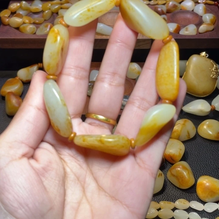 和田玉未镶嵌手链