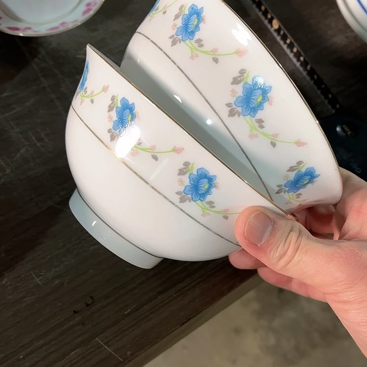 瓷片//////直径15厘米。2个。