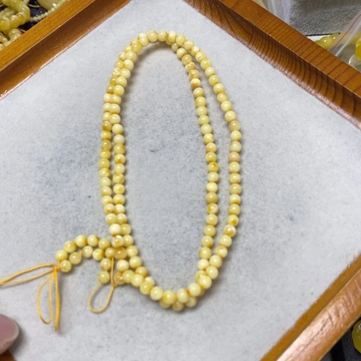 未镶嵌蜜蜡裸石多样性发货