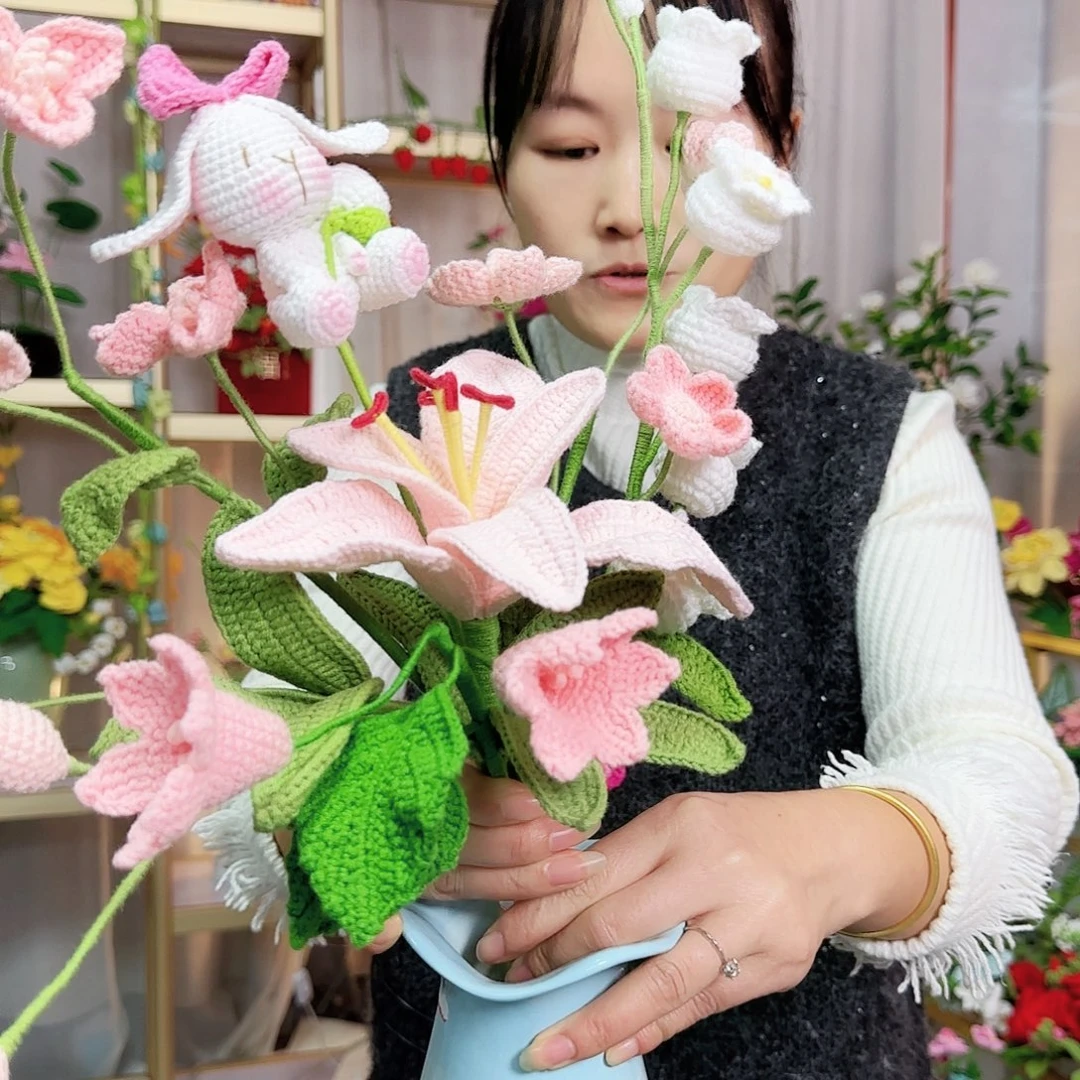 纯手工钩织手工制作百合花束