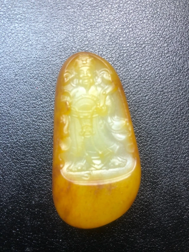 新疆和田玉财神吊坠