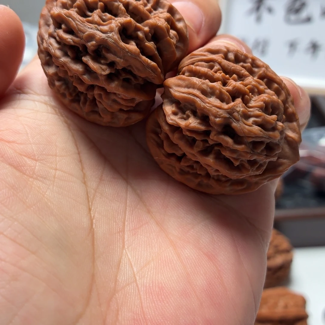 多***余文玩核桃把件起个名