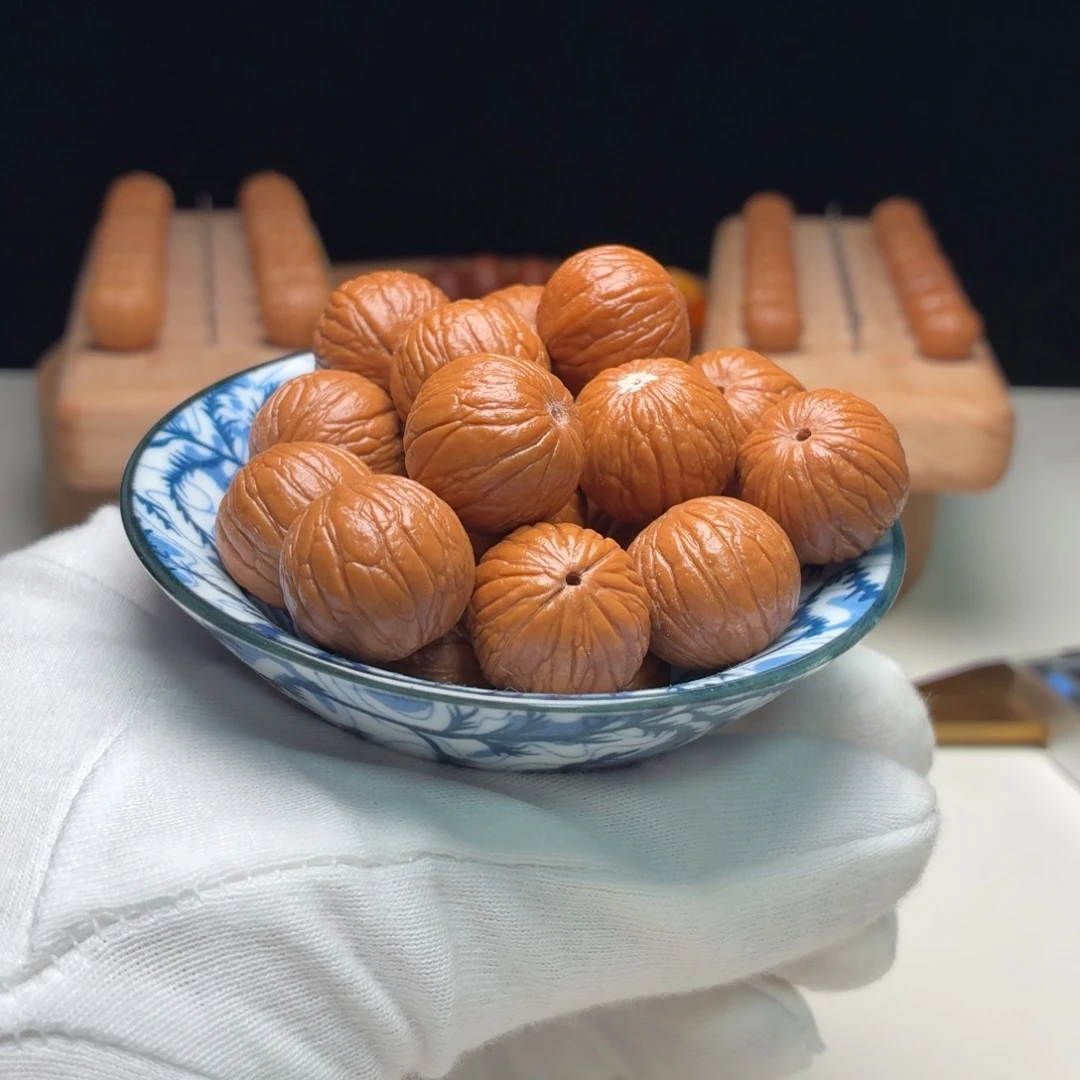 简***！猴头核桃吊坠18墨顶聚宝盆