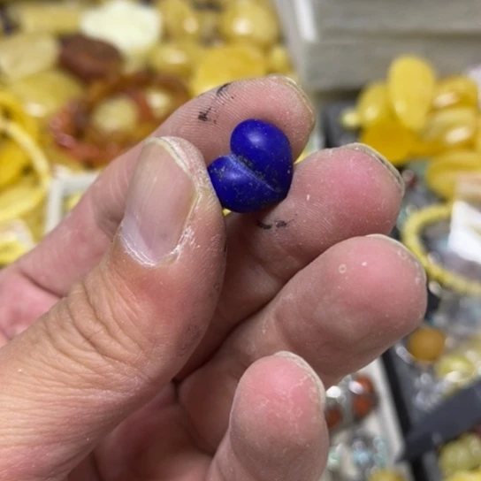 青金石未镶嵌吊坠多样性发货