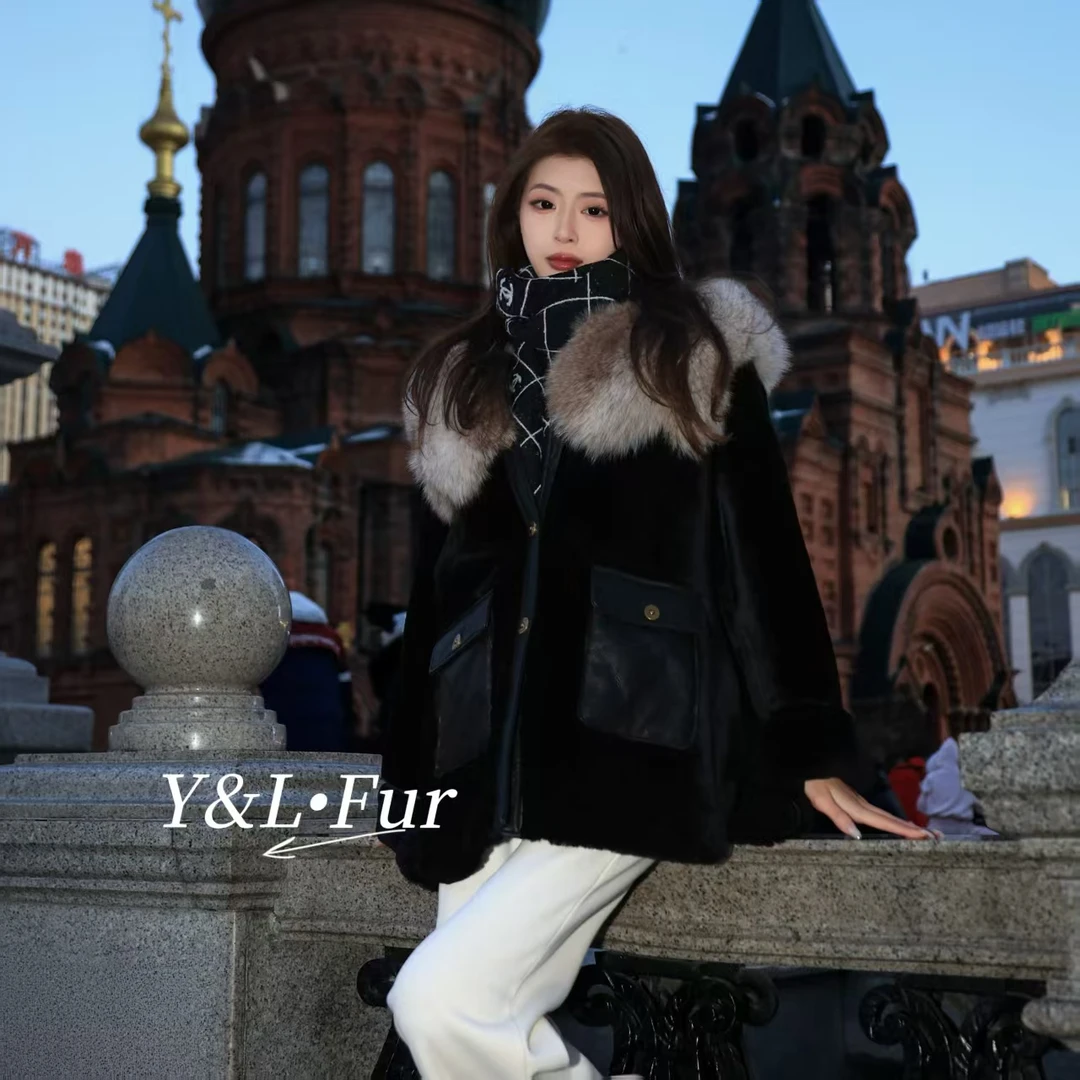 杨杨 Y&L25新款经典百搭原生态皮毛一体女皮草外套