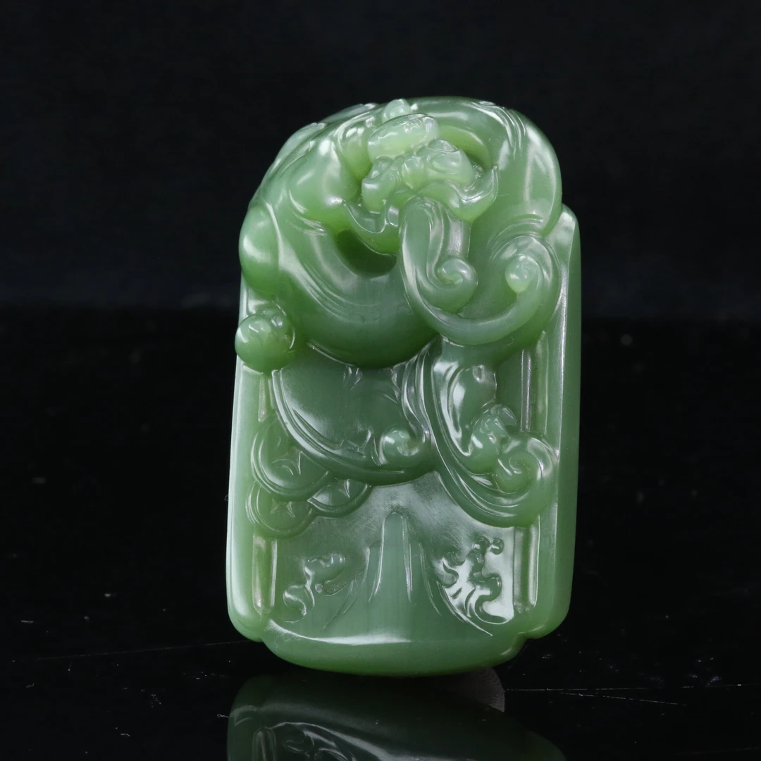 29和田玉粉青仿古牌/901605上海嘉禾拍卖