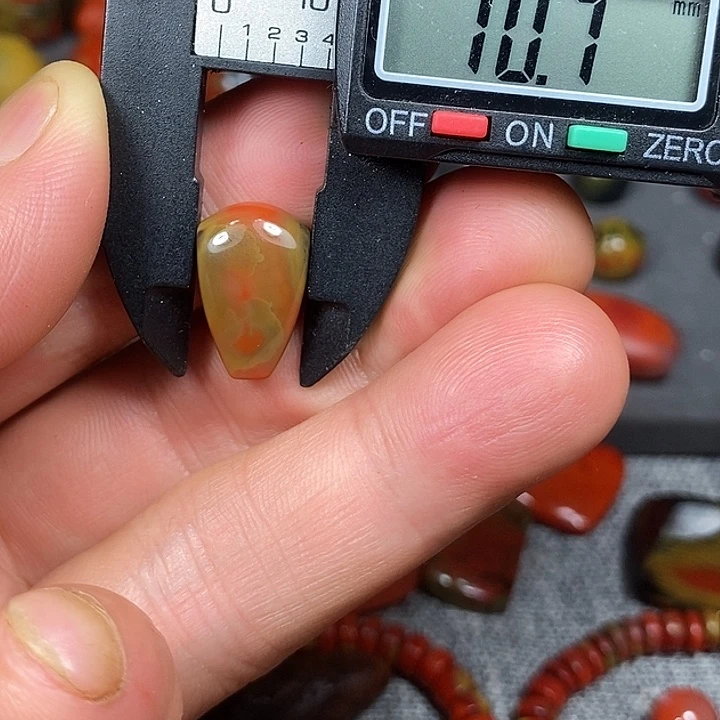 未镶嵌南红玛瑙挂件