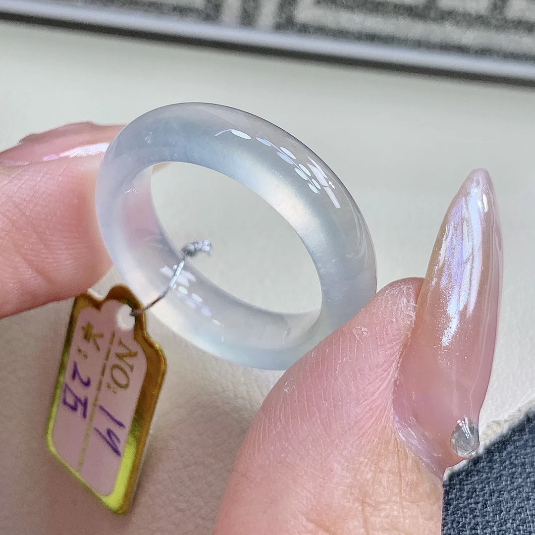 天然缅甸a货翡翠戒指 19号 高冰起光玻璃钢白冰白月光 18.6-6.1-4