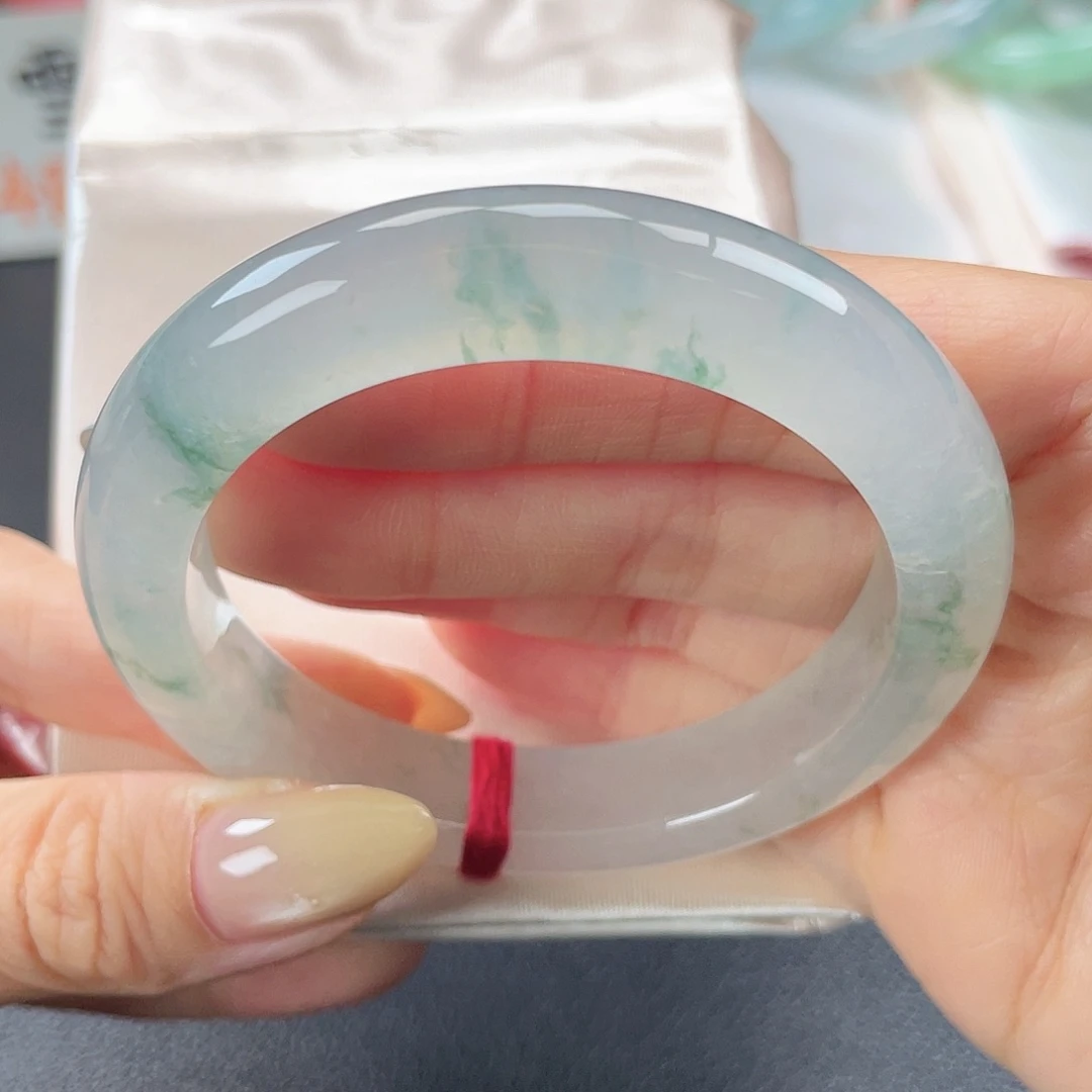 翡翠手镯未镶嵌13104-冰种飘绿花