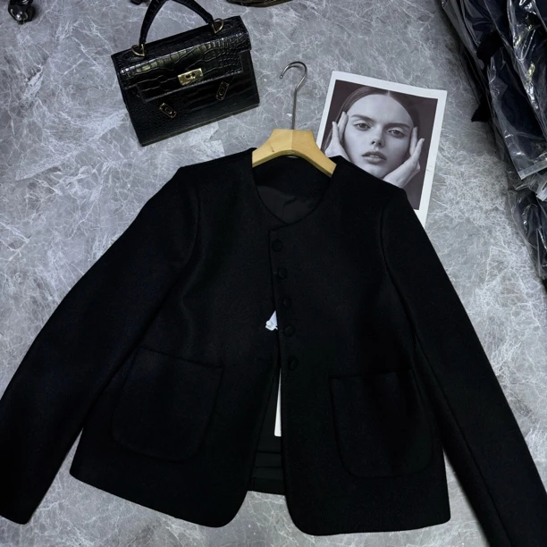 短款小香毛呢外套（起球介意勿拍）