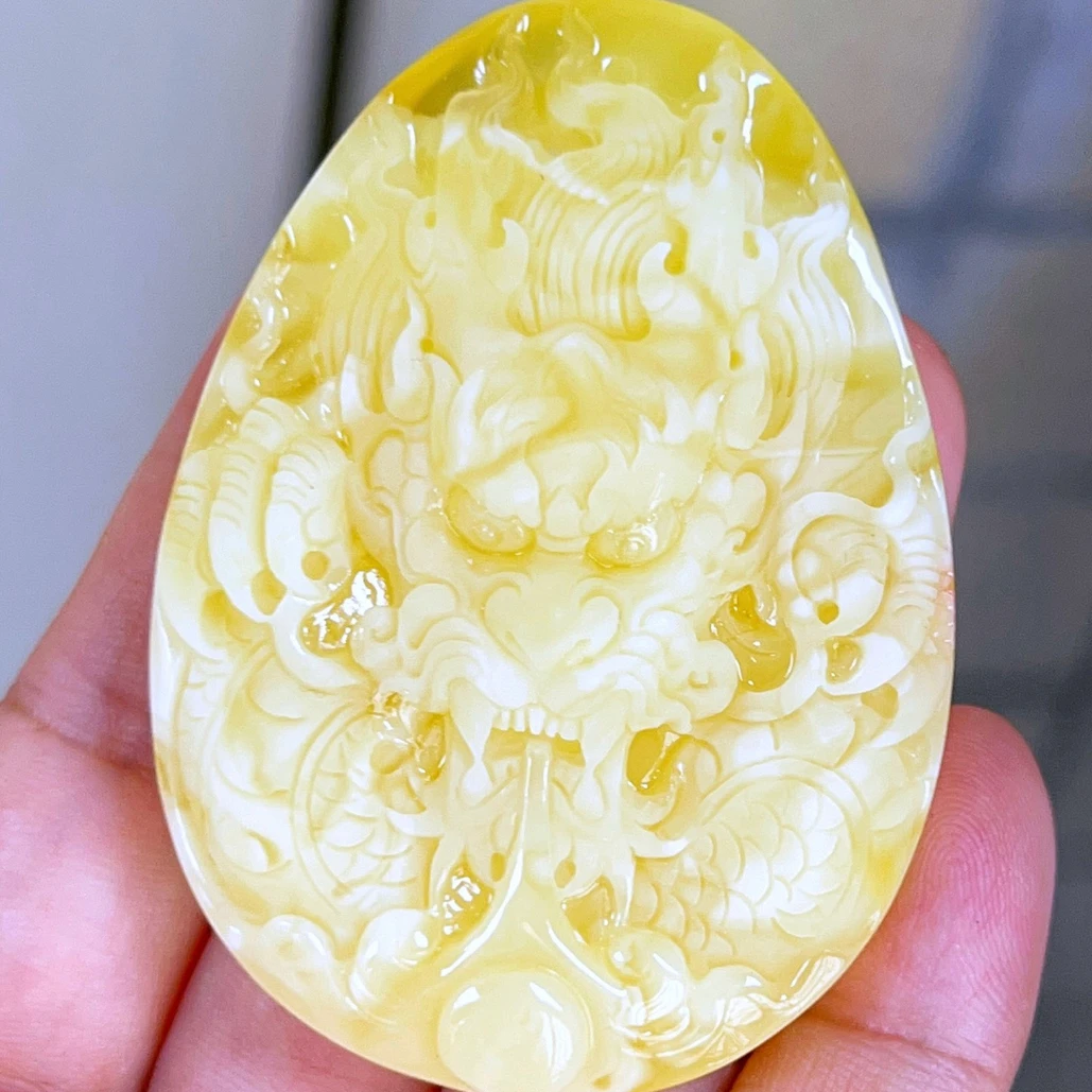焦皮料大师精雕龙牌
