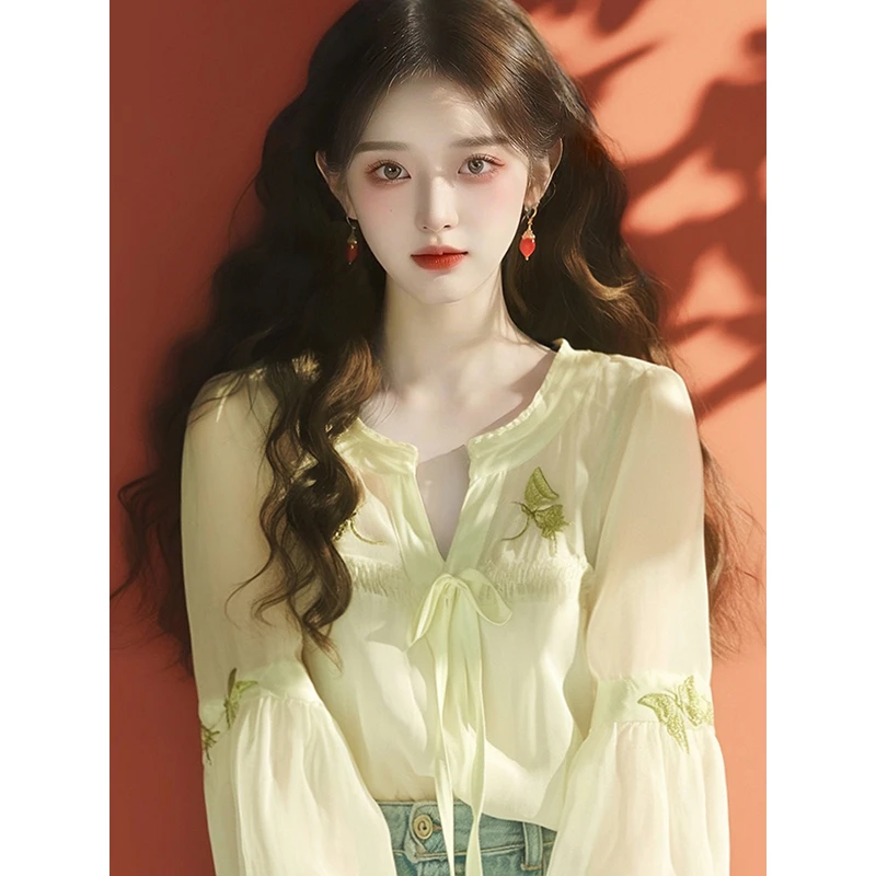 绿色防晒雪纺衬衫2025春季新款女装甜美公主风独特时尚气质袖上衣