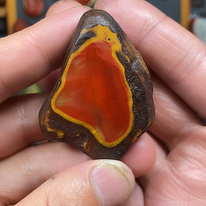 低***发未镶嵌南红玛瑙挂件