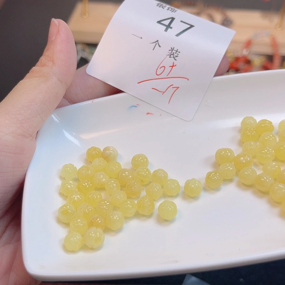 未镶嵌蜜蜡珠宝奇石47 。