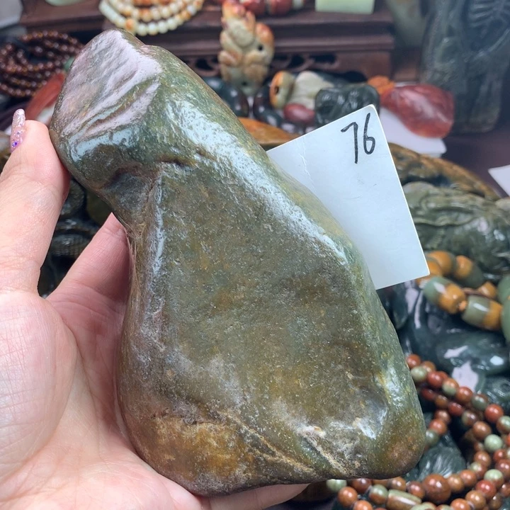 岫岩河磨玉（透闪石质玉）把件未镶嵌