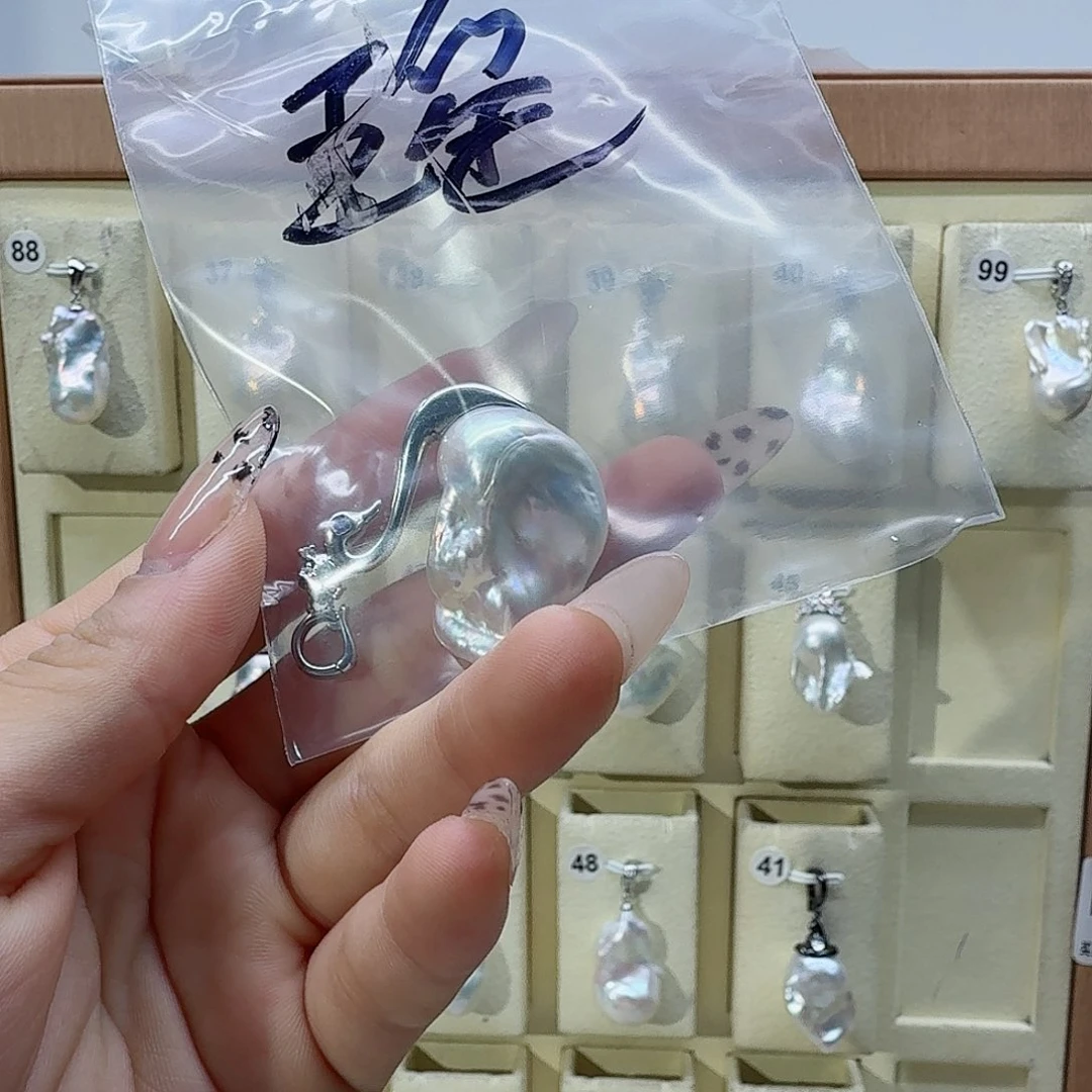 颈饰合金淡水珍珠