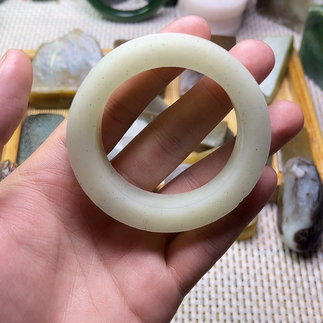 未镶嵌和田玉珠宝半成品53/54