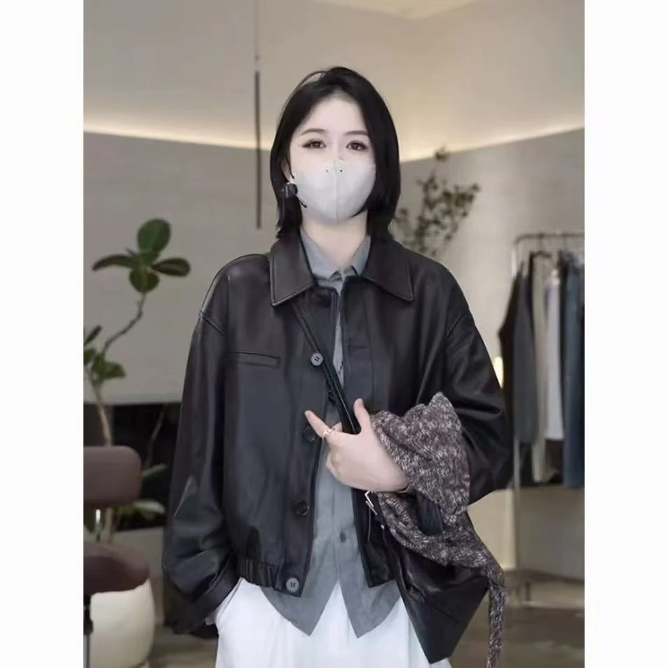 D26 010206 【没有袖扣】新款设计感定复古皮衣外套女夹克上衣