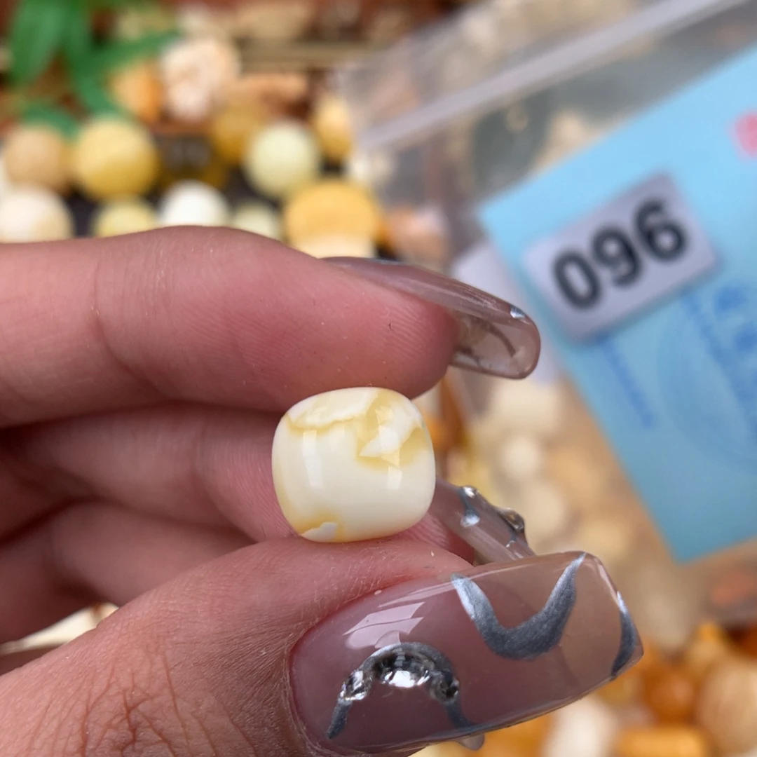 琥珀珠宝奇石未镶嵌11