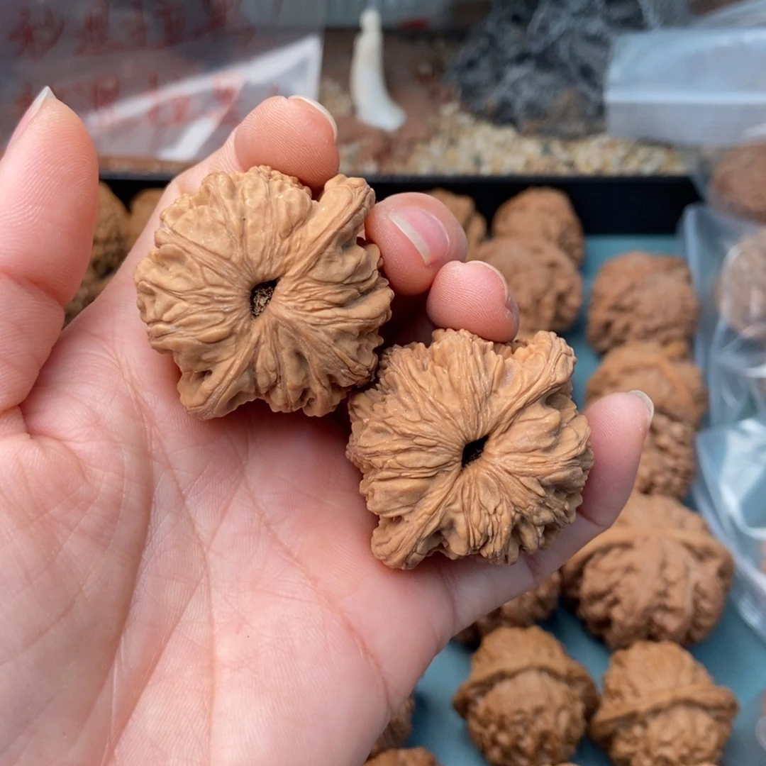 东***乐把件文玩核桃虎头25