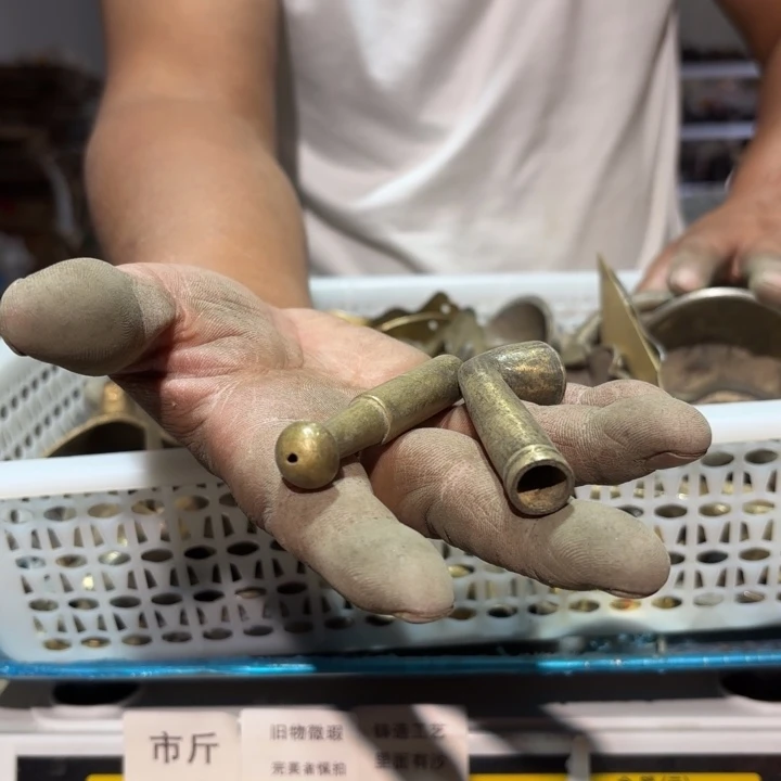 718 铜器物品理性消费