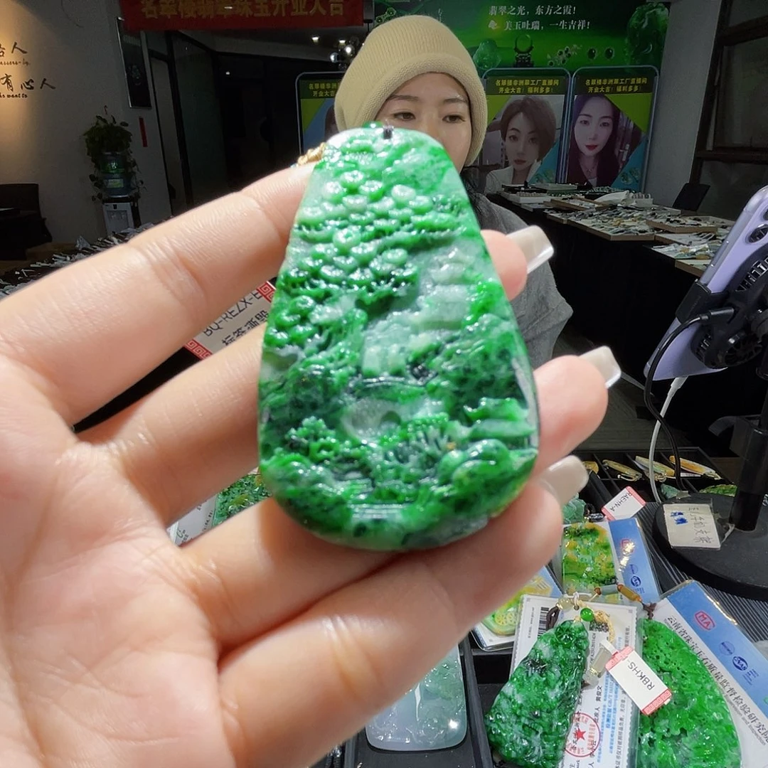 颈饰未镶嵌翡翠一