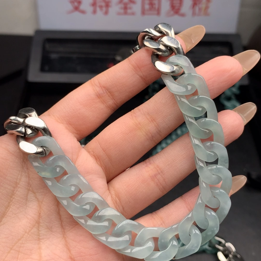 沈***€翡翠未镶嵌手链00008