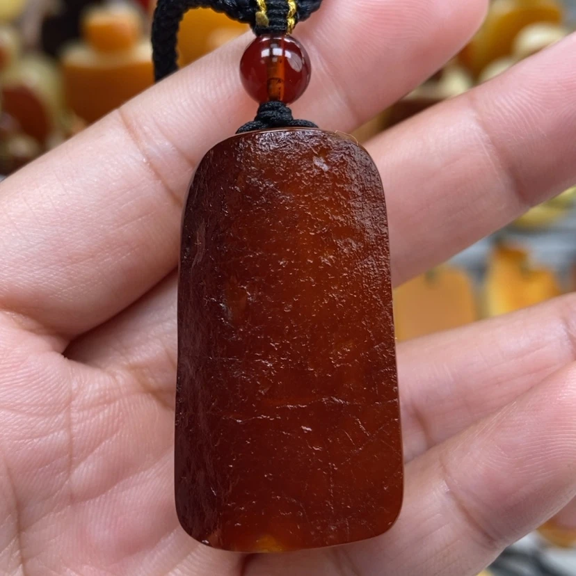 【闪购商品】琥珀颈饰未镶嵌