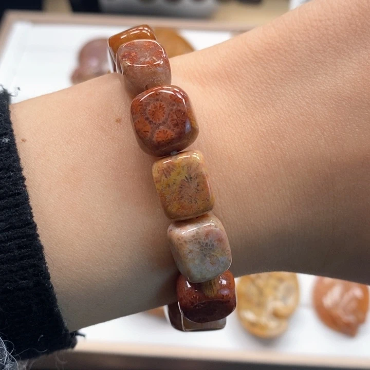 硅化玉手串未镶嵌