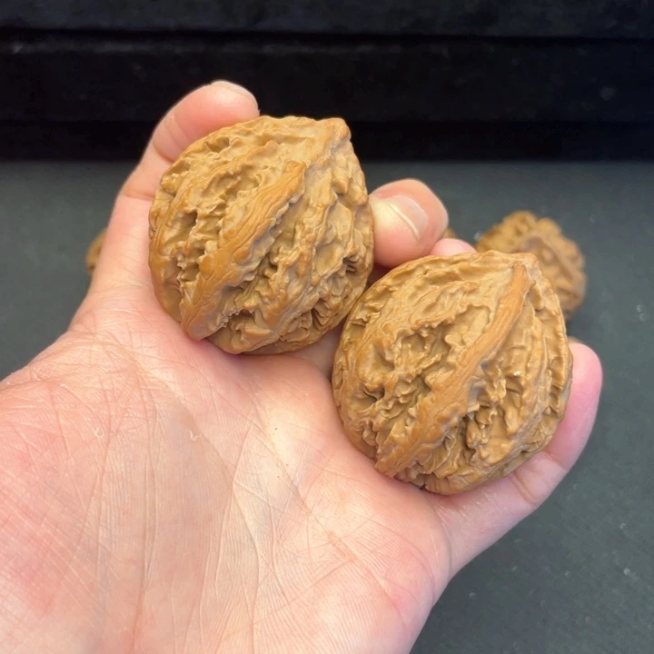 文玩核桃把件文玩城的小伙伴们都