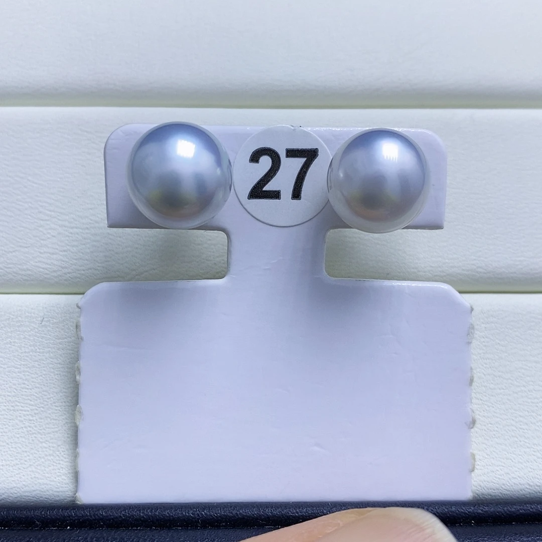 18K金镶嵌海水珍珠耳饰澳白